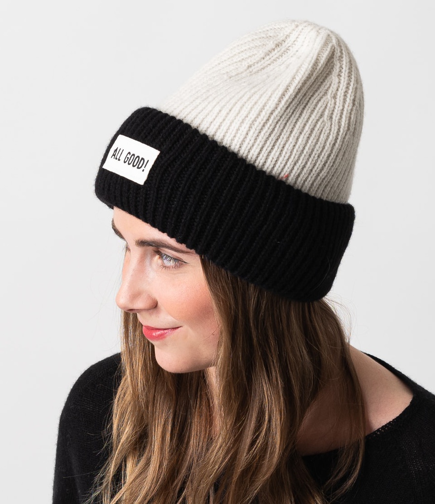 MBS_LOBN01_0299_NATURE DEEP BLACK_BEANIE_MERINO CASHMERE_M1-1.jpg
