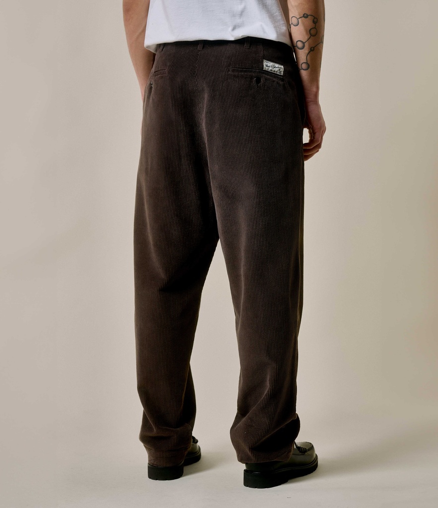 MBS_AW2024_CHINO01C_192_12.jpg