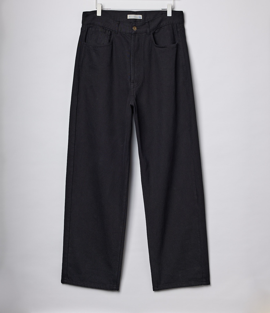 PANTS07_99_01.jpg