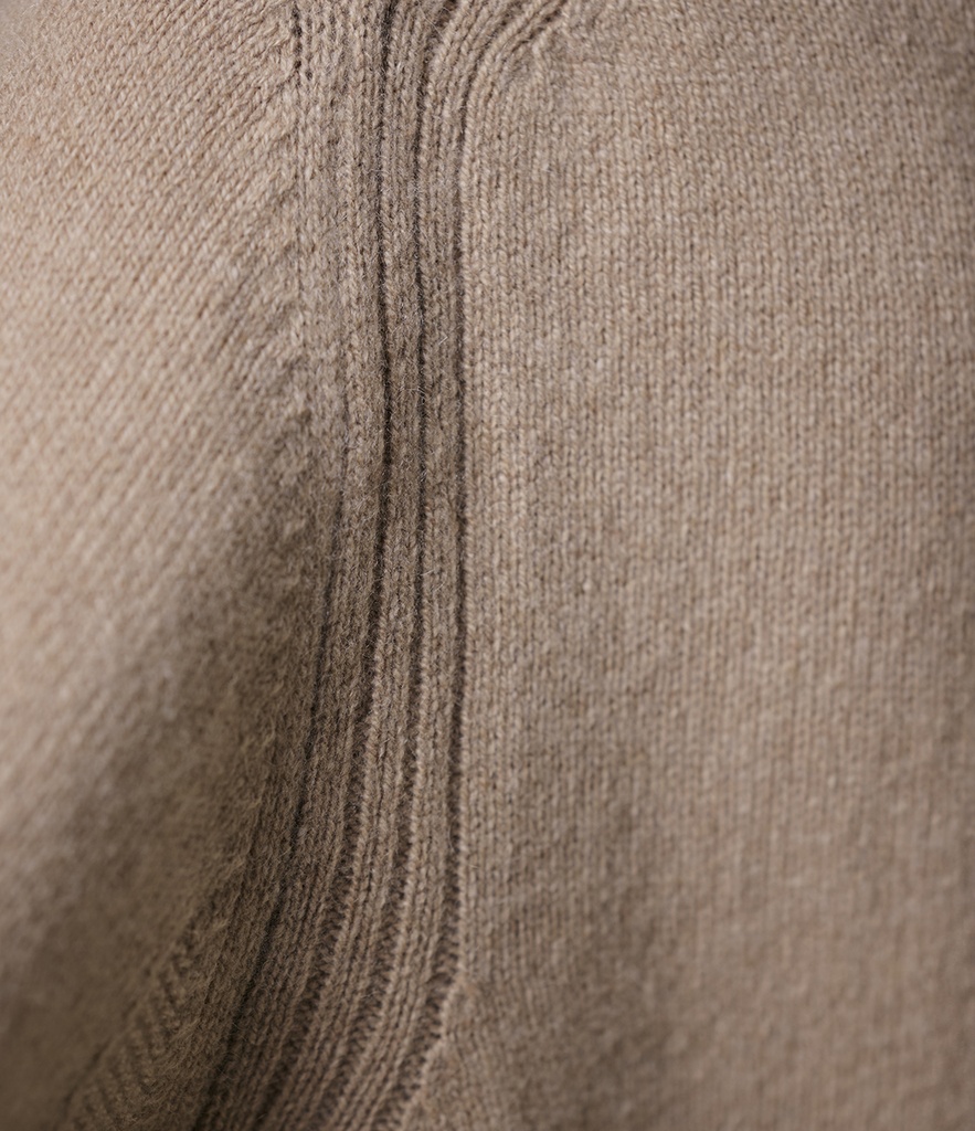 CASH01C_11_12_Majolie