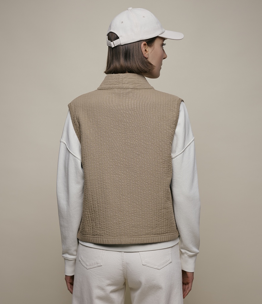 VEST02PAD_162_11_Stine