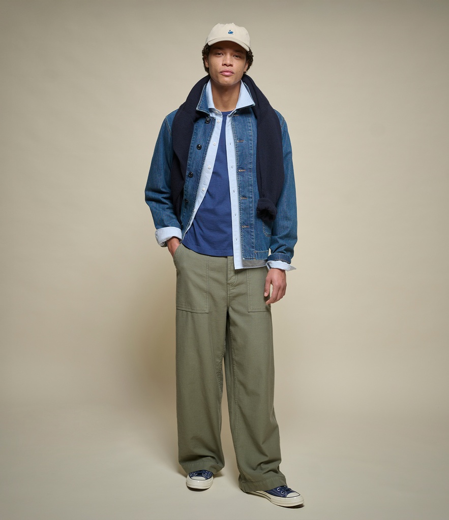 TEE02C_664_13_Chris