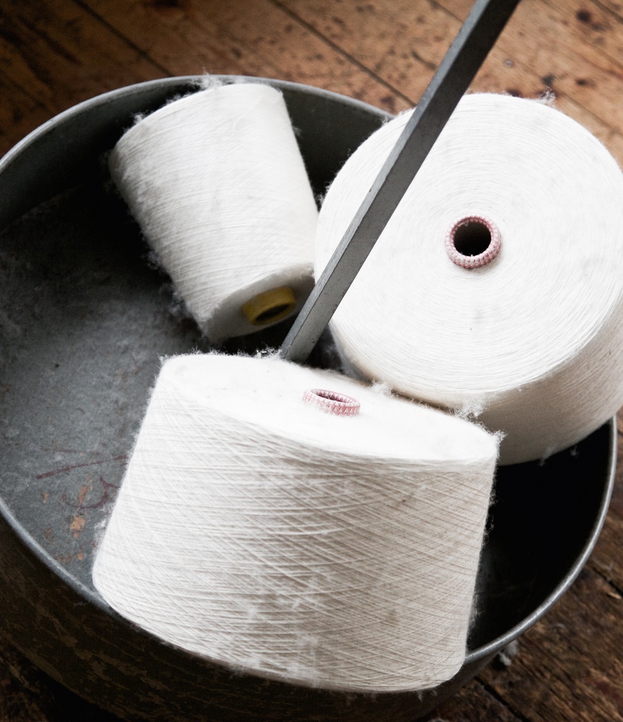 Merz_b_Schwanen_manufacturing_Albstadt_yarn02.jpg