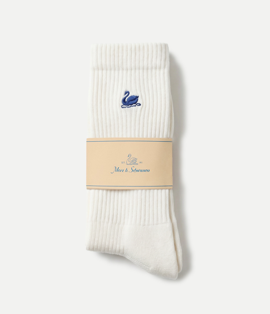 SWANSOCKS01.01.0.webp